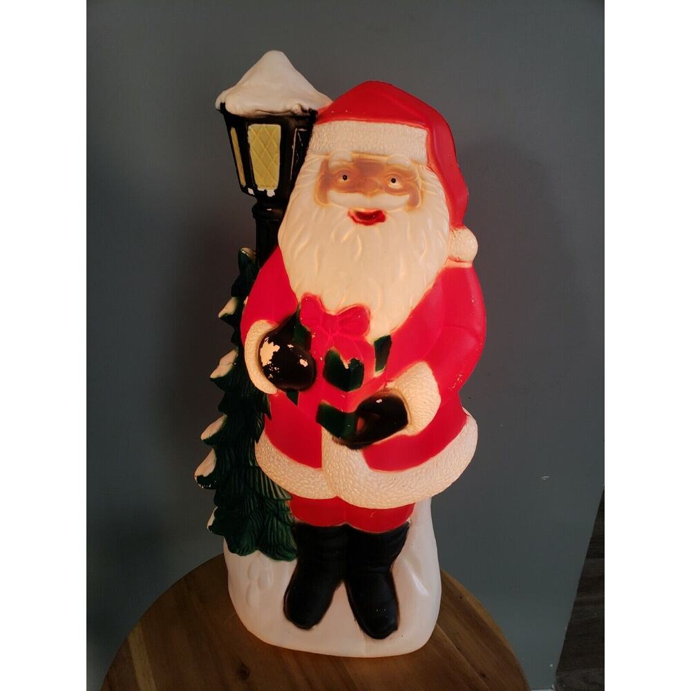 Vintage TPI Blow Mold Santa Claus 18” Light Lamppost Gift Christmas Tree Canada‎